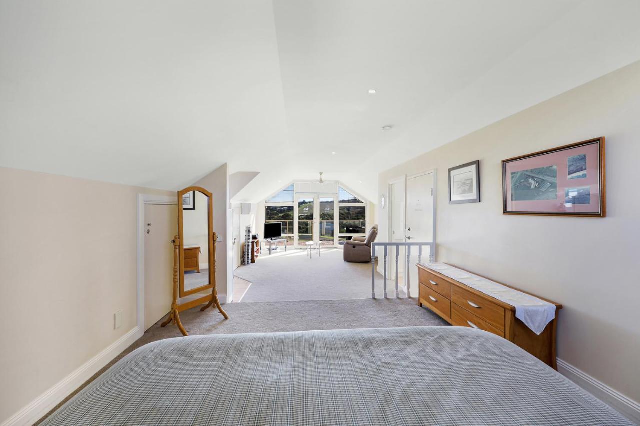 Logans Beach Apartments - The Loft Warrnambool Extérieur photo